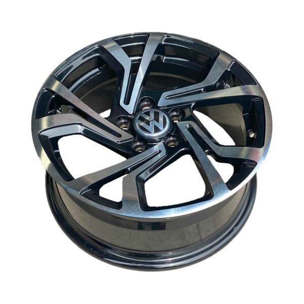 Rines 15x6.5 5x100 para Jetta o Corolla en color Diamante Negro