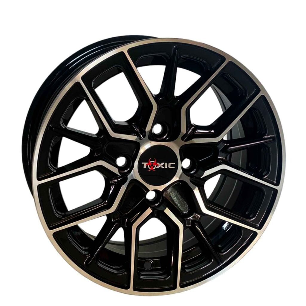 Rines Carro chico de 13x6 4x100 como Chevy y Tsuru color Negro con Pulido